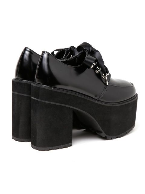 【BUBBLES】サテンヒールシューズ