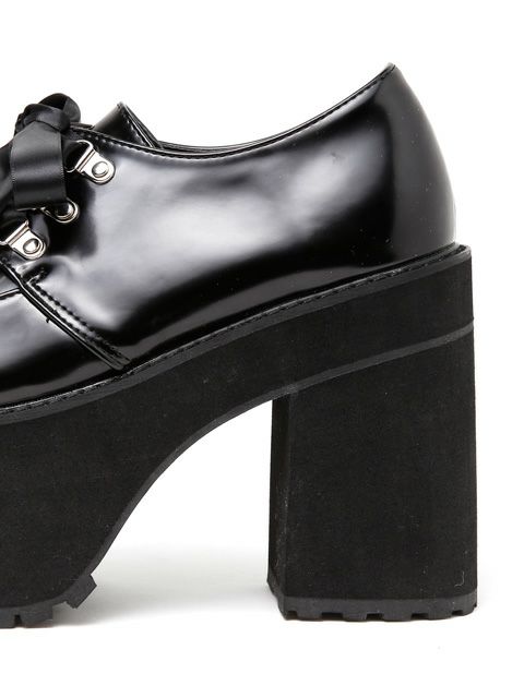 【BUBBLES】サテンヒールシューズ