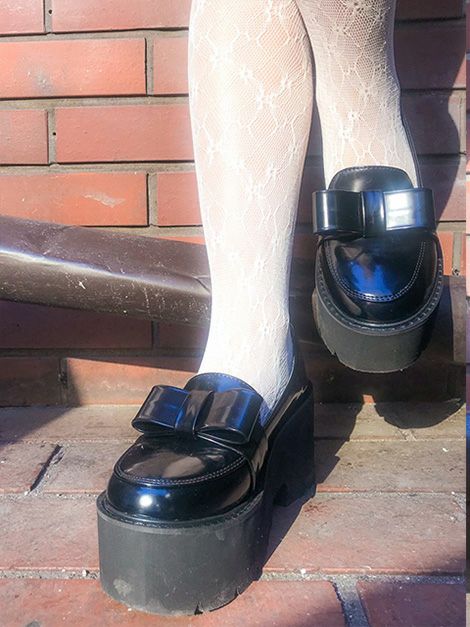 【BUBBLES】フロントリボンローファー