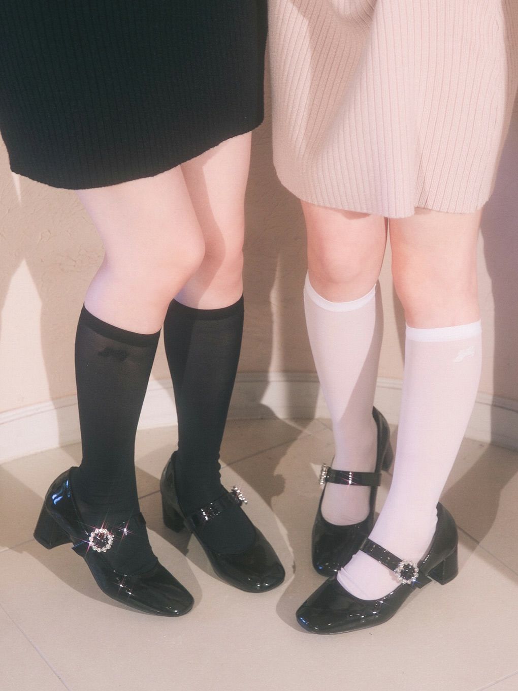 【BUBBLES】バックルヒールパンプス