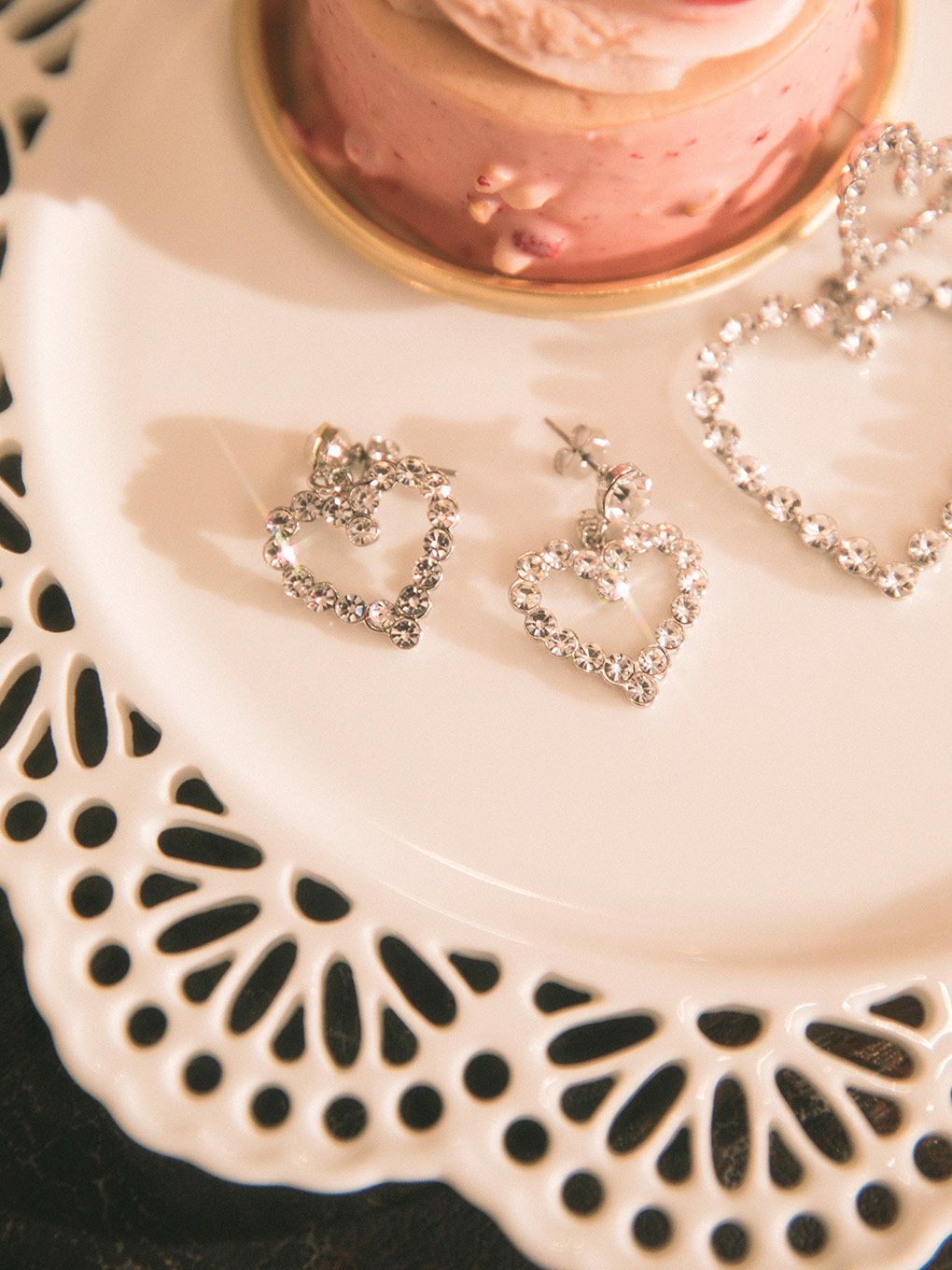 【BUBBLES】タイニーハートビジューピアス