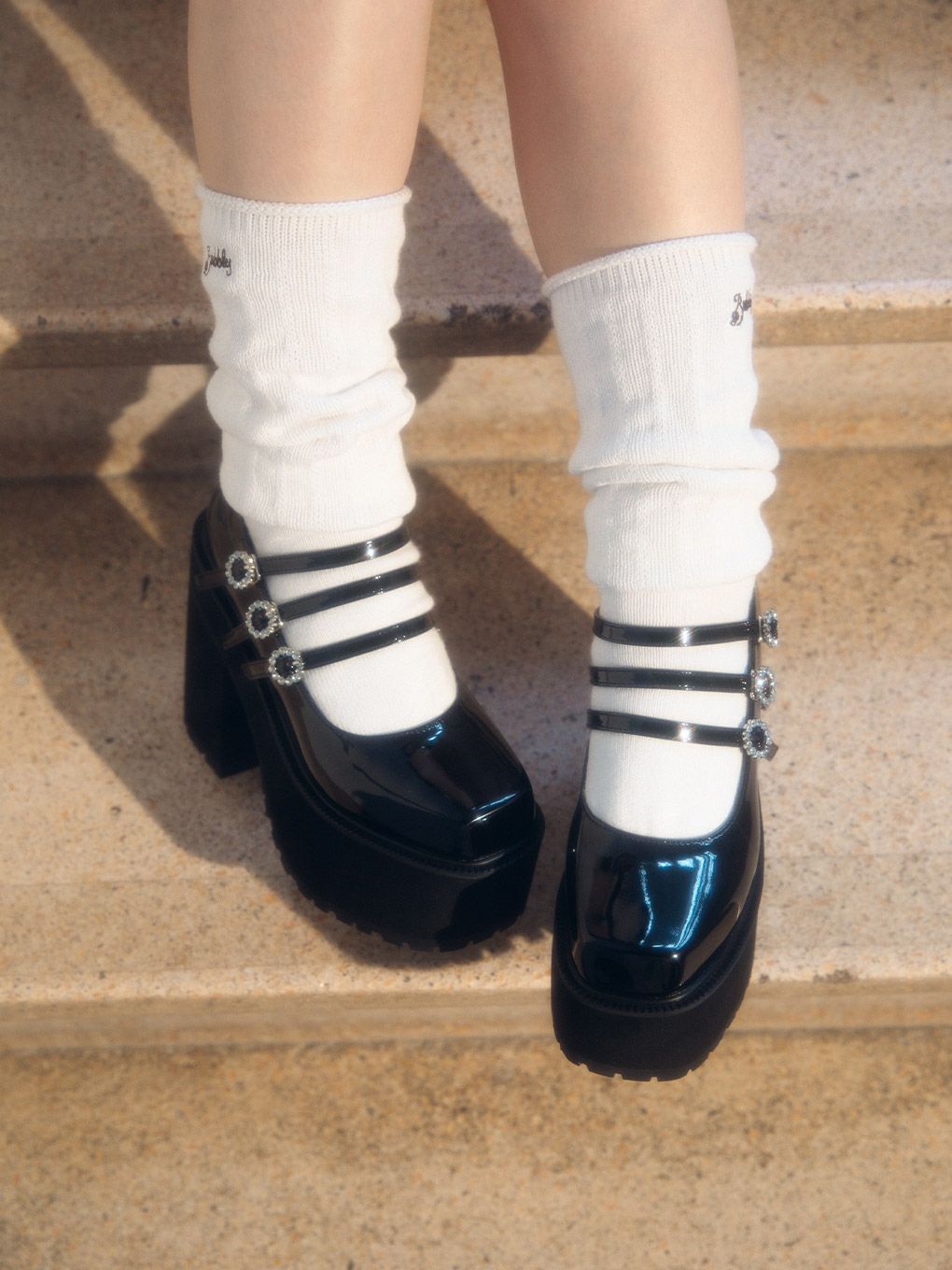 【BUBBLES】3ストラップビジューシューズ