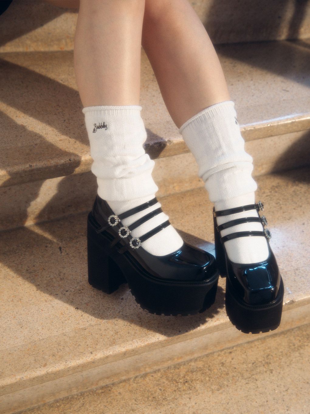 【BUBBLES】3ストラップビジューシューズ