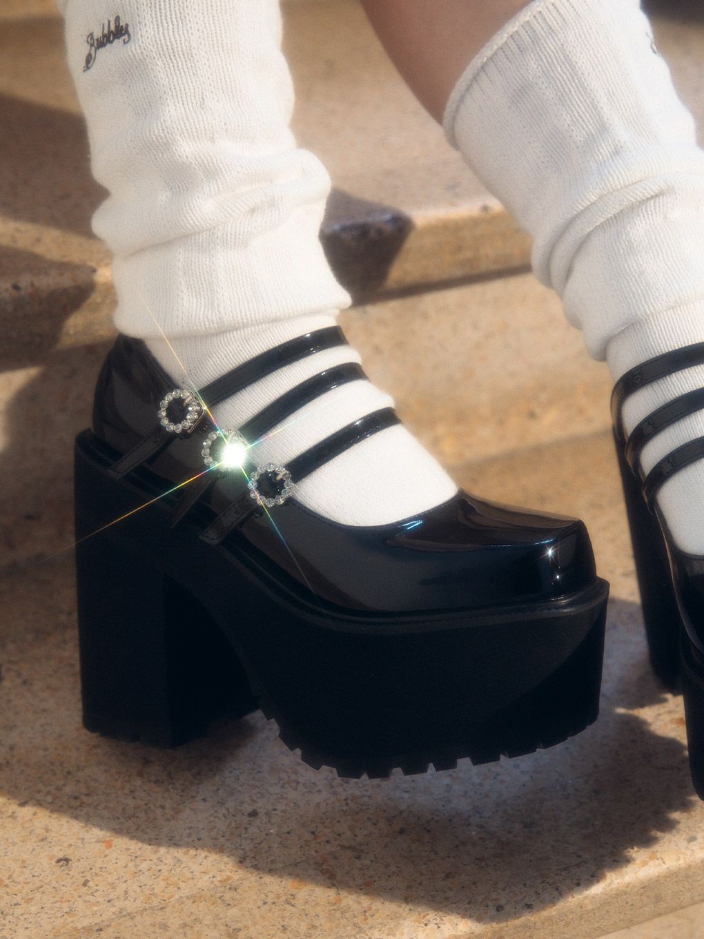 【BUBBLES】3ストラップビジューシューズ