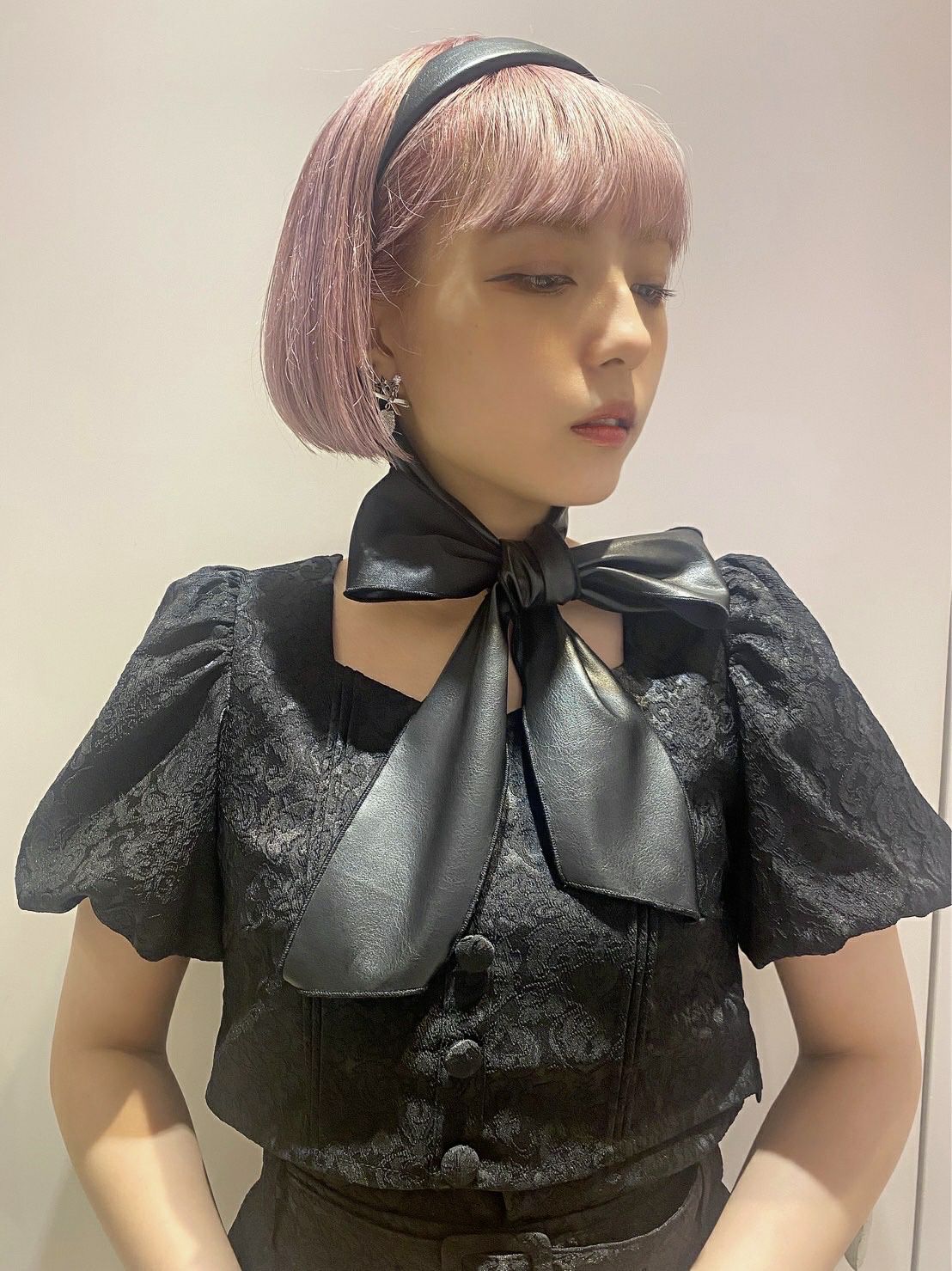 【BUBBLES】レザーリボンカチューシャ