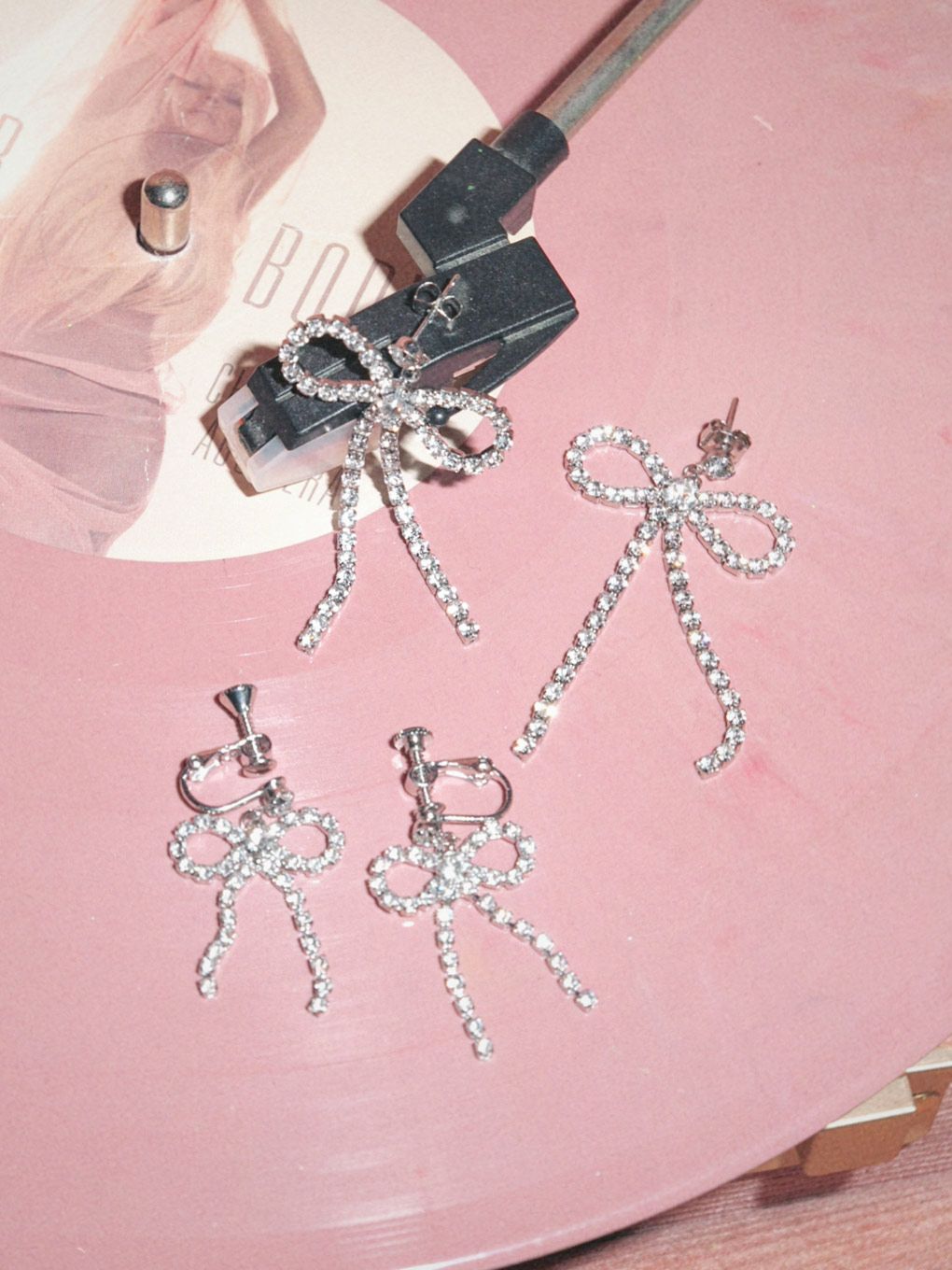 【BUBBLES】ビジューミニリボンピアス