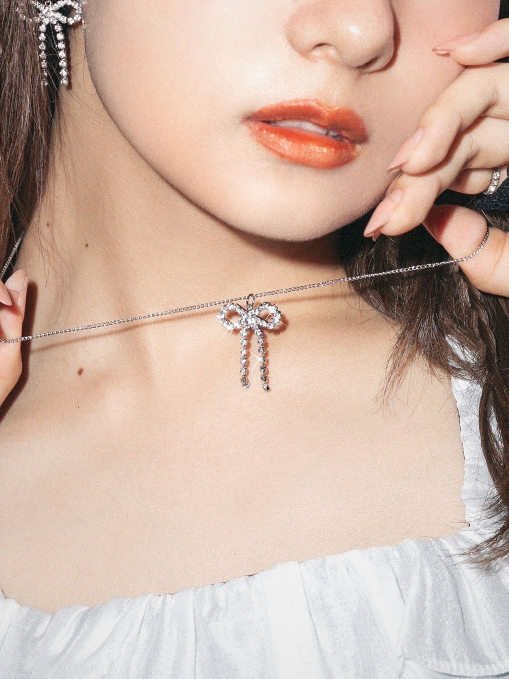 【BUBBLES】ビジューリボンネックレス