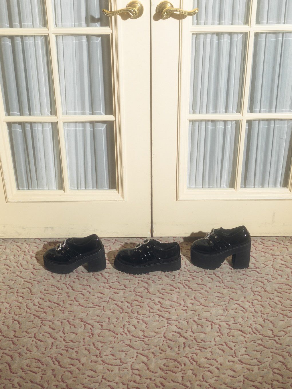 【BUBBLES】ダブルバックルシューズ