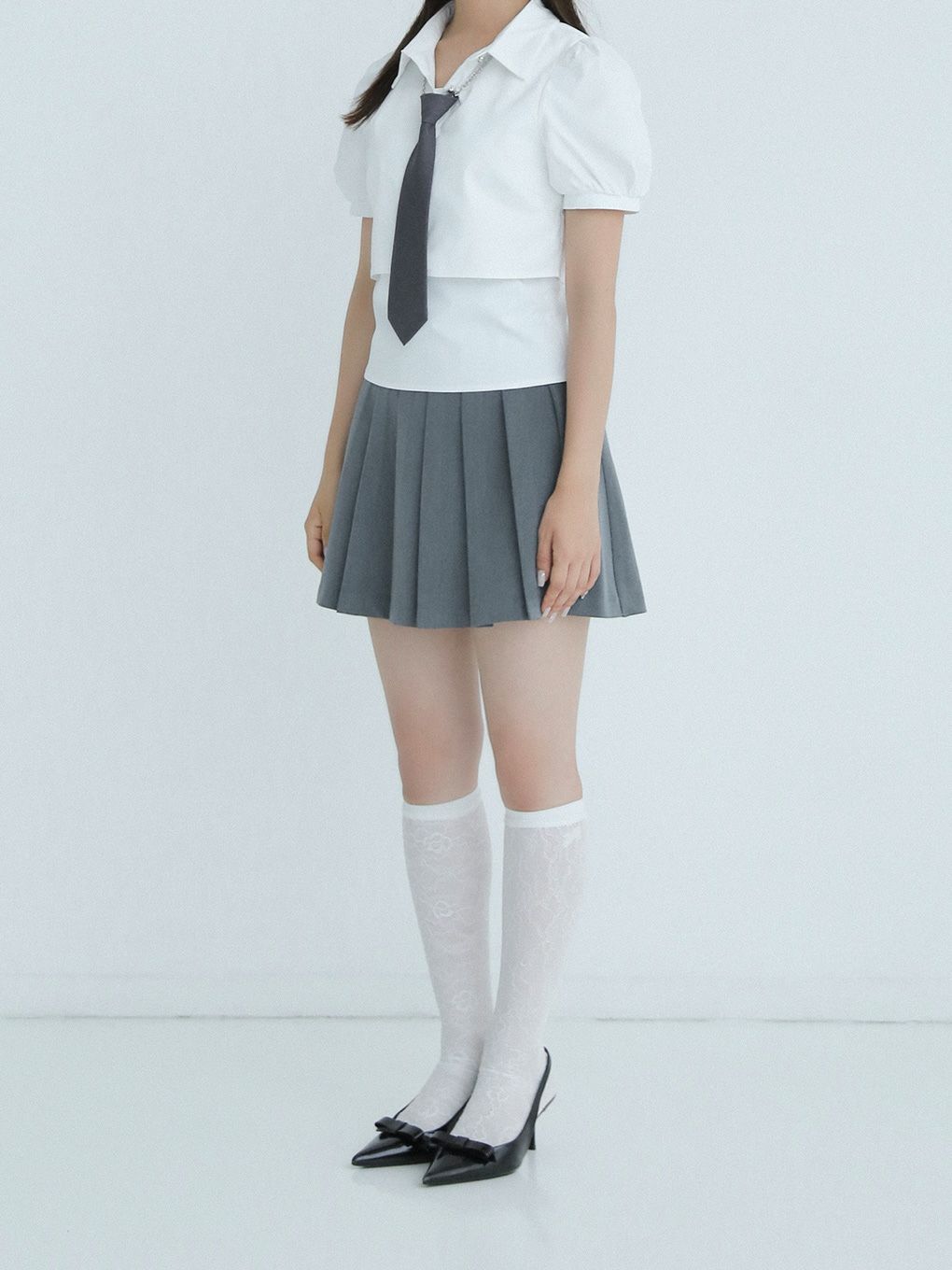 【BUBBLES】クロップドネクタイブラウス