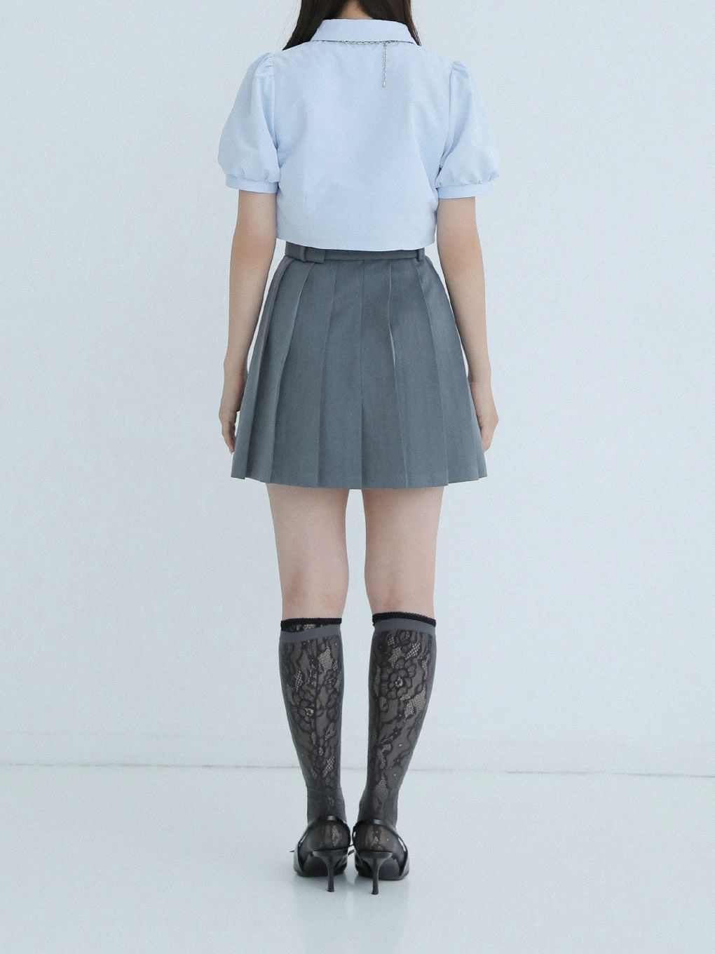 【BUBBLES】クロップドネクタイブラウス