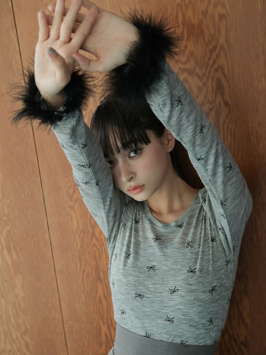 【BUBBLES】ファーカフスリボンロンTEE