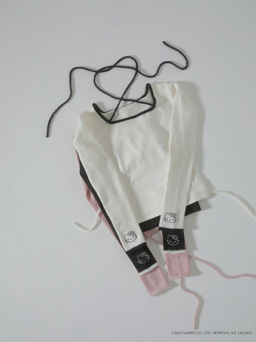 [HELLO KITTYコラボ] シャギーニット