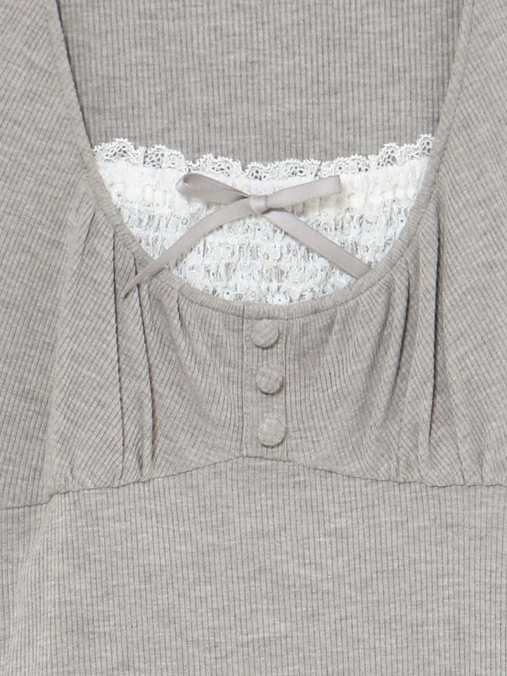 【BUBBLES】ガーリーフードトップス