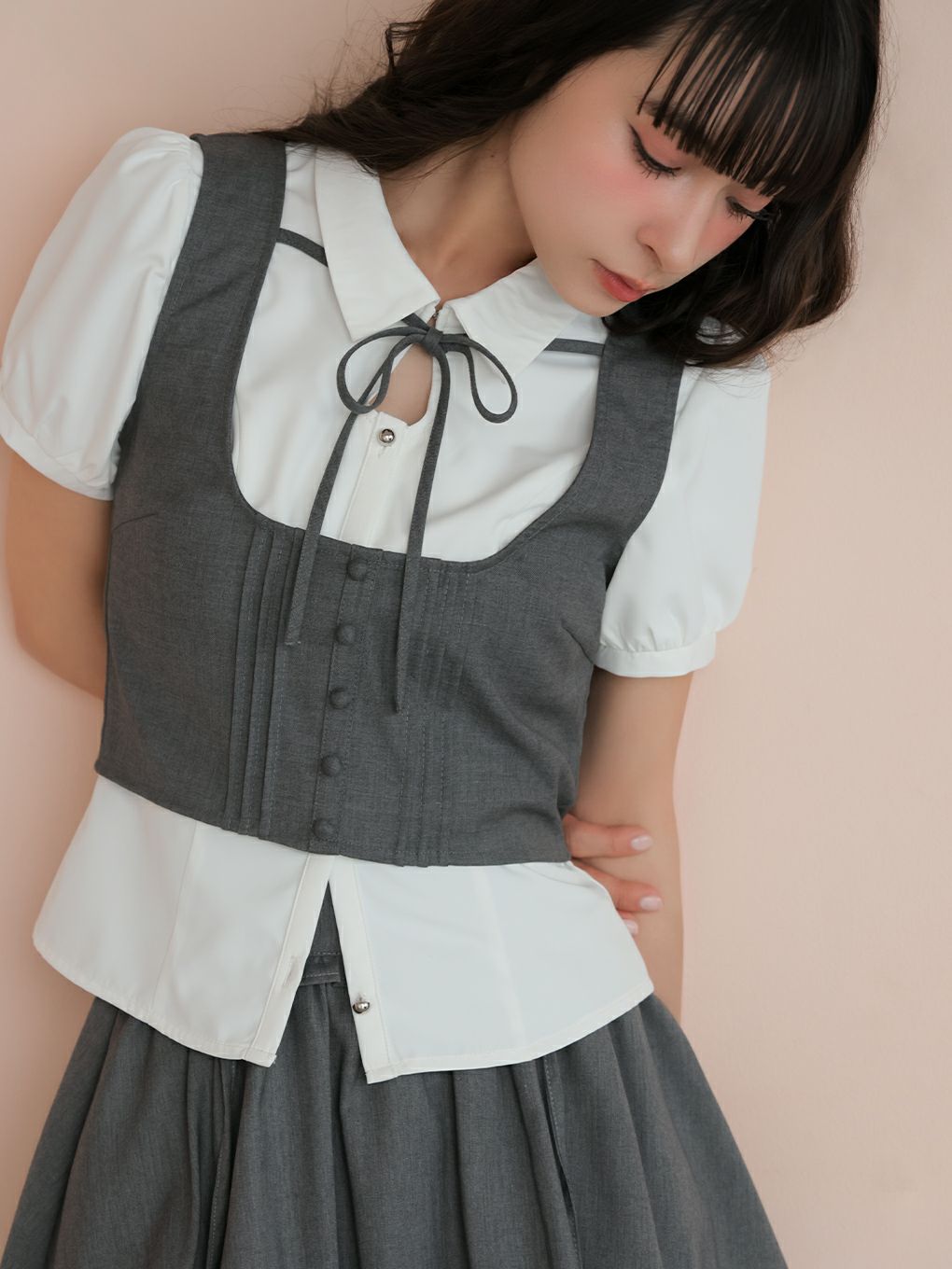 【BUBBLES】リボンベストレイヤードブラウス