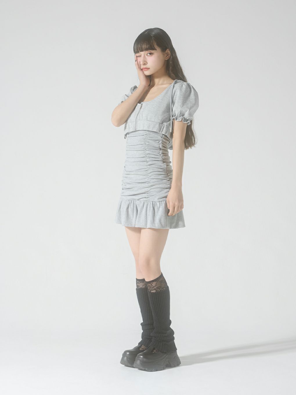 【BUBBLES】ミニパーカーギャザーワンピース