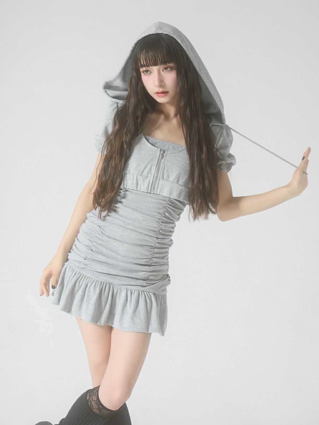 【BUBBLES】ミニパーカーギャザーワンピース