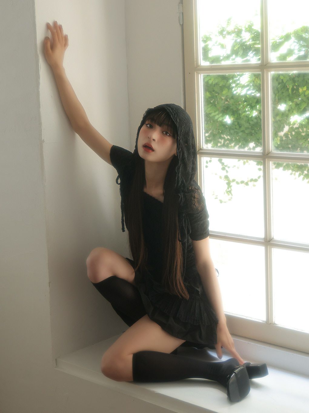 【BUBBLES】レースフーディートップス