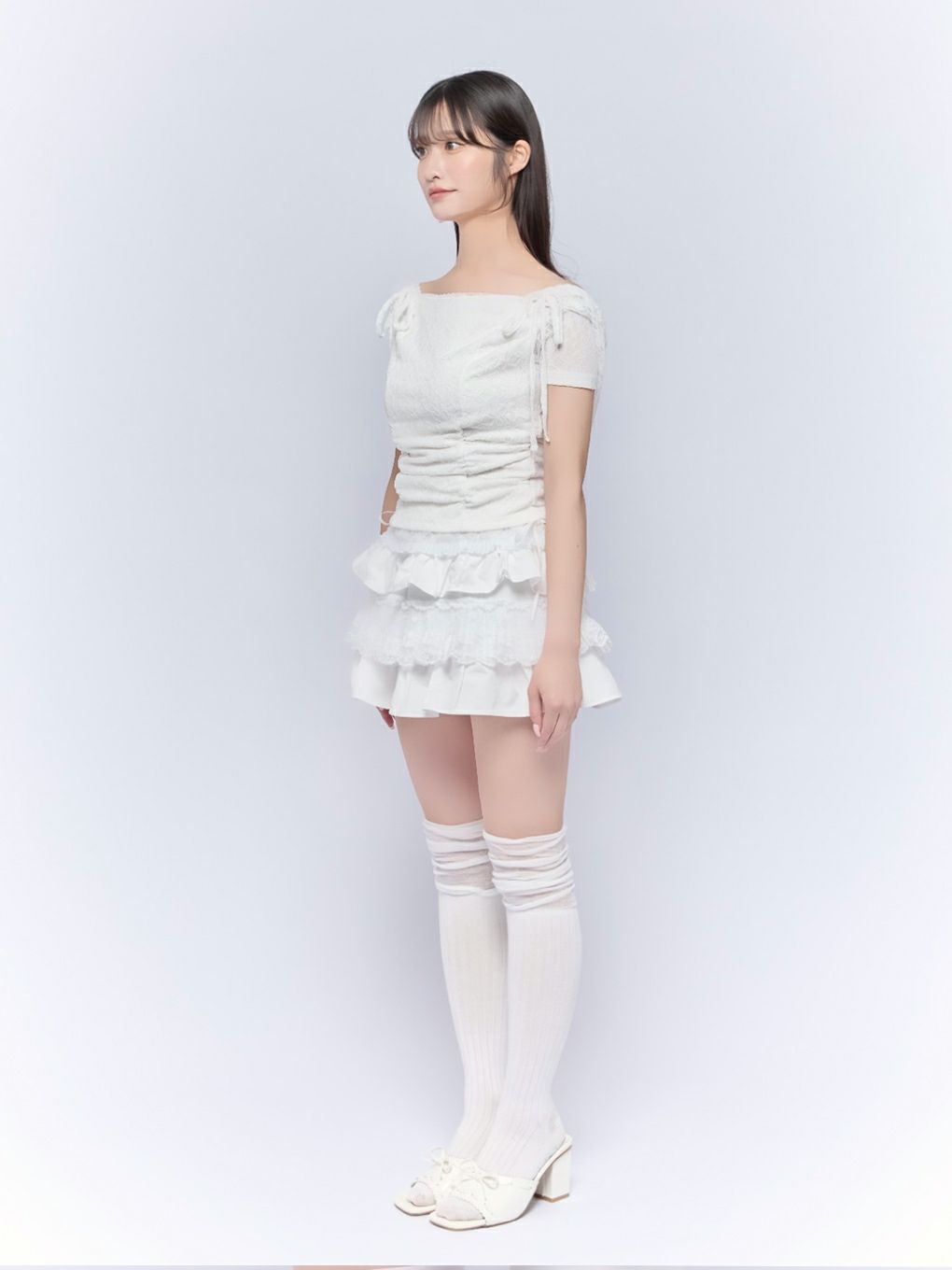 【BUBBLES】レースフーディートップス