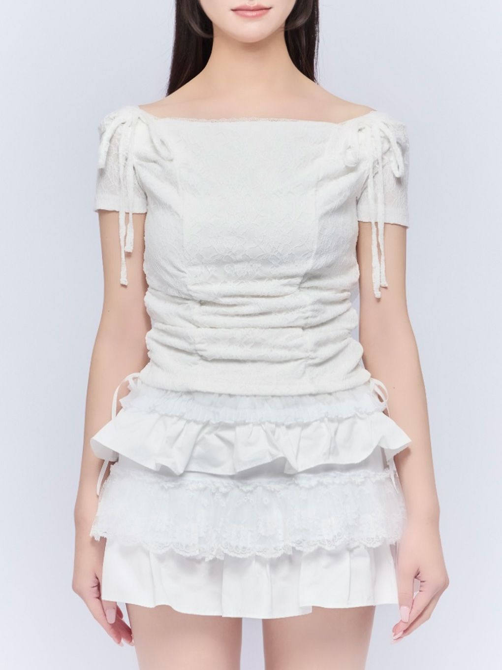 【BUBBLES】レースフーディートップス