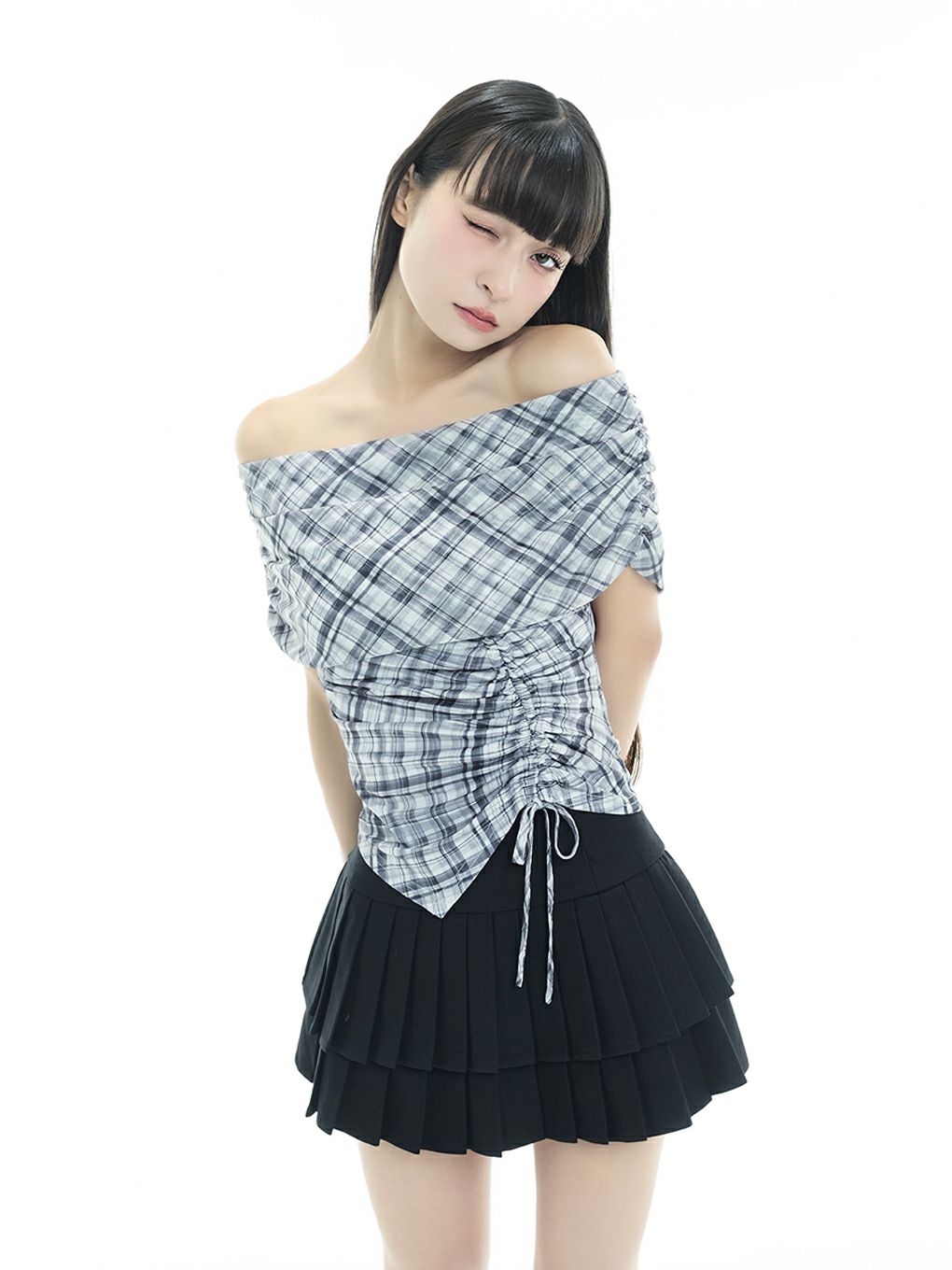 【BUBBLES】シアーオフショルトップス