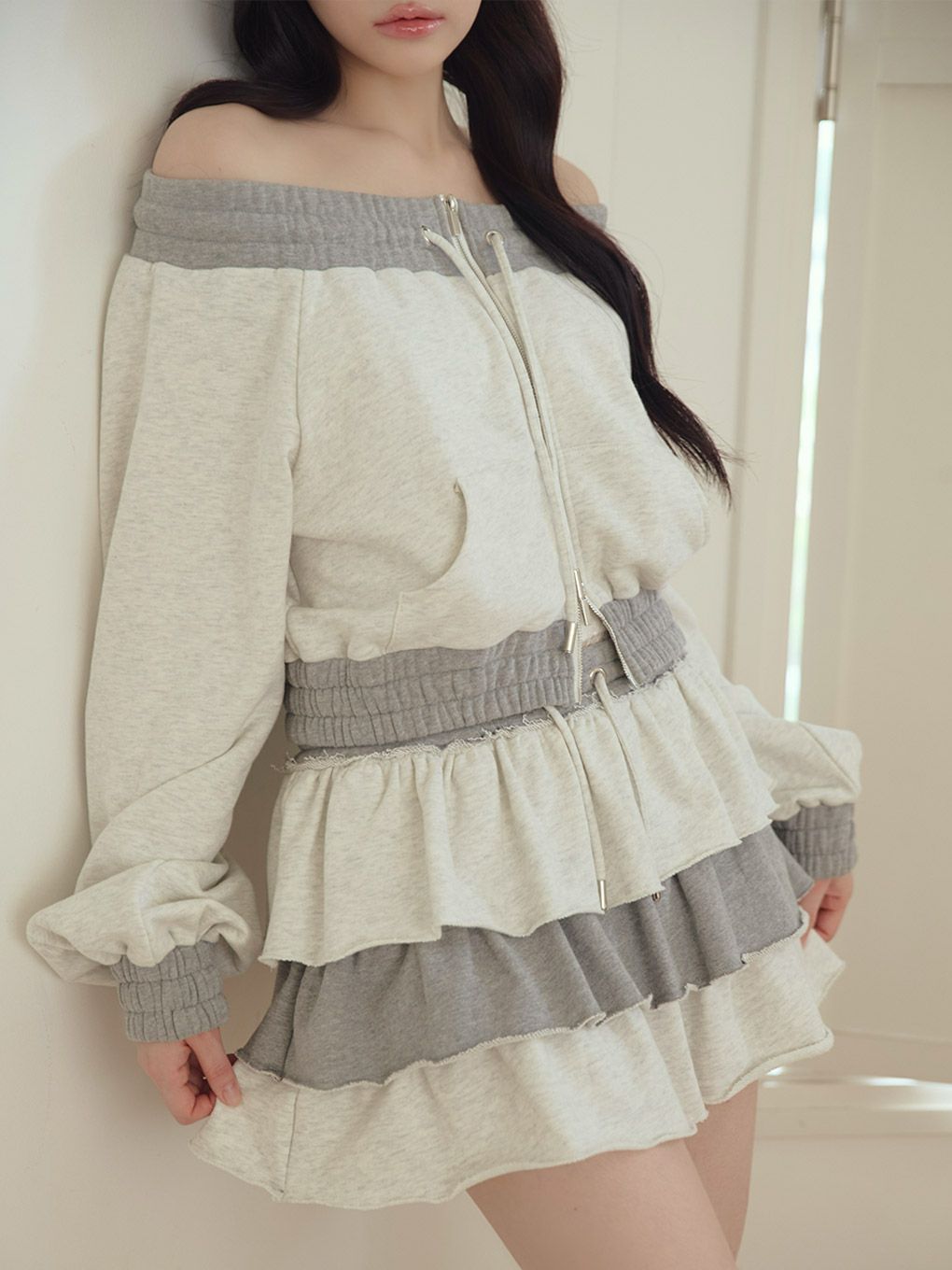 【BUBBLES】バイカラーオフショルスウェットトップス