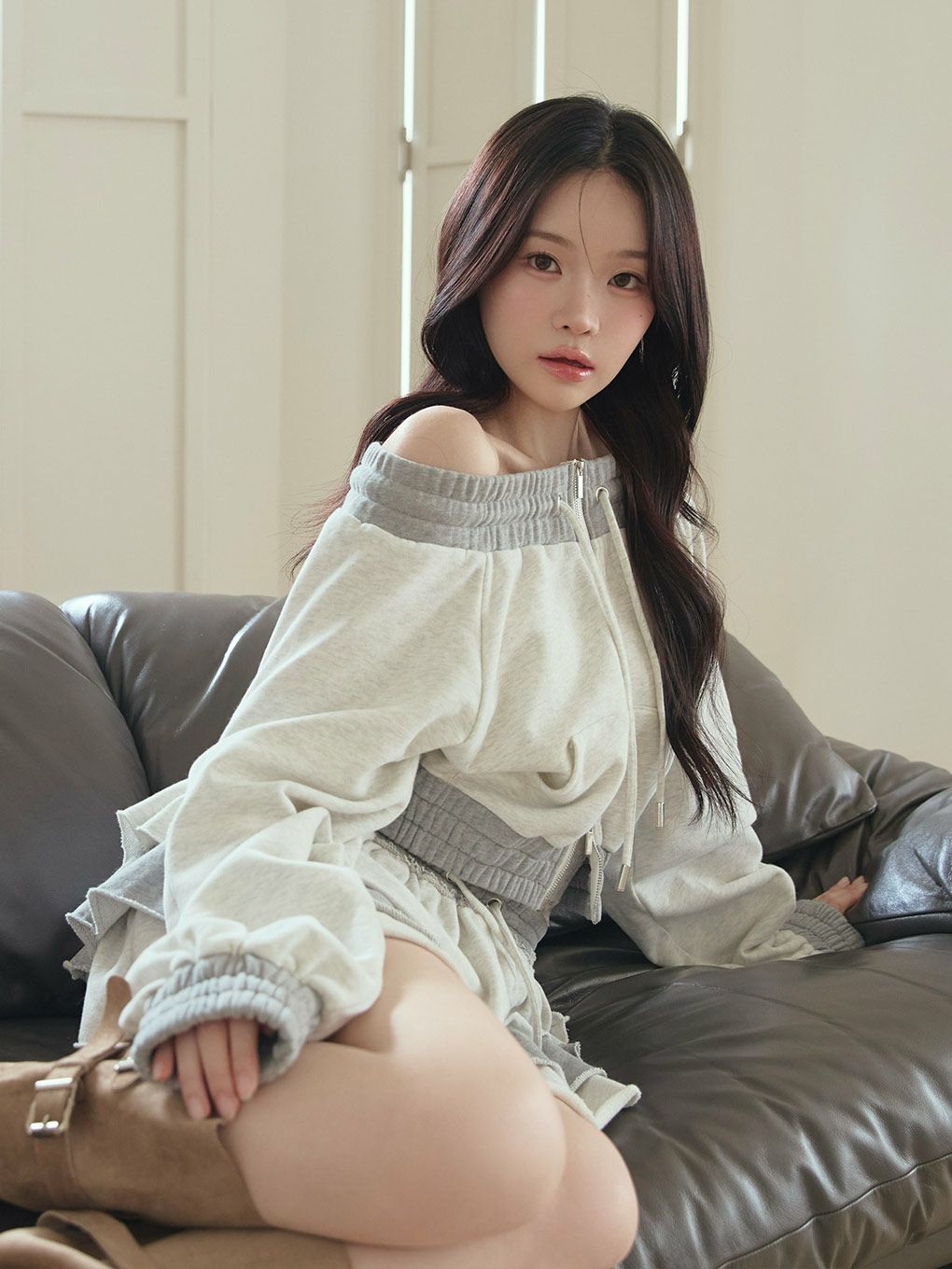 【BUBBLES】バイカラーフリルスウェットスカパン