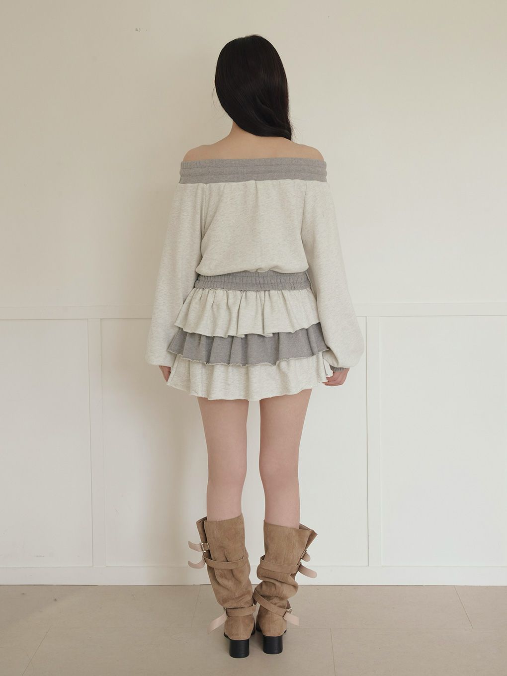 【BUBBLES】バイカラーフリルスウェットスカパン