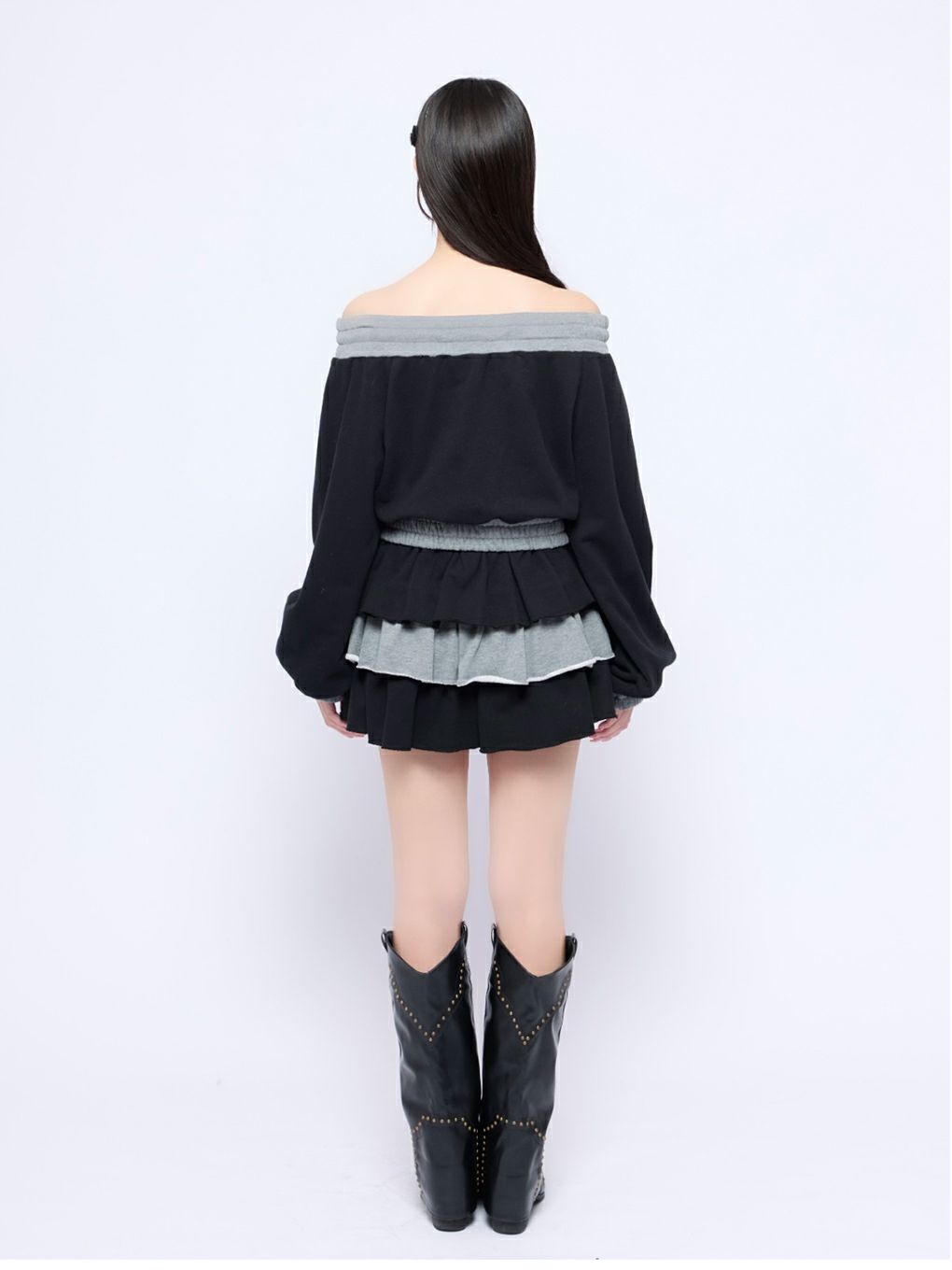 【BUBBLES】バイカラーフリルスウェットスカパン