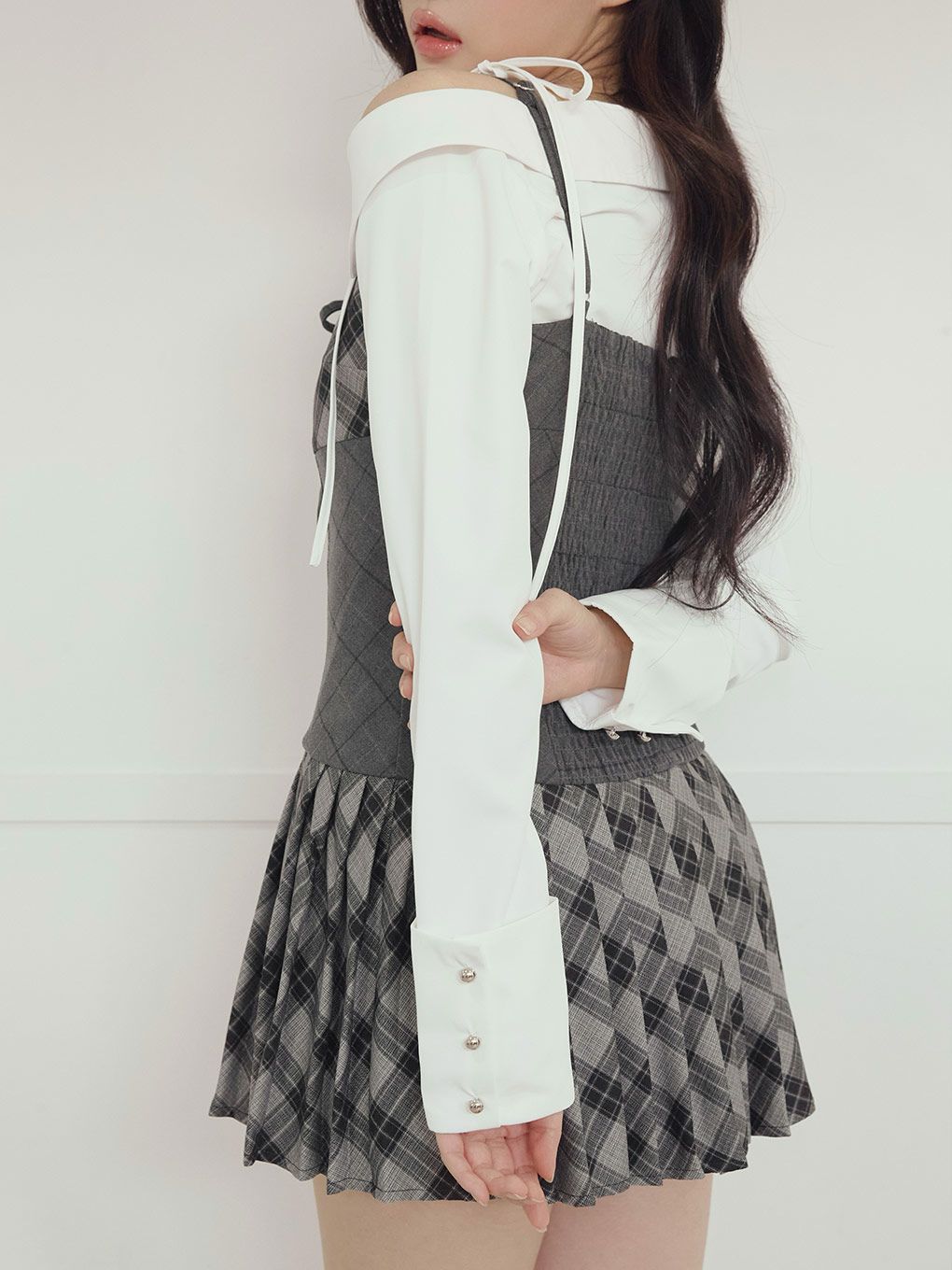 【BUBBLES】アシンメトリーリボンシャツ