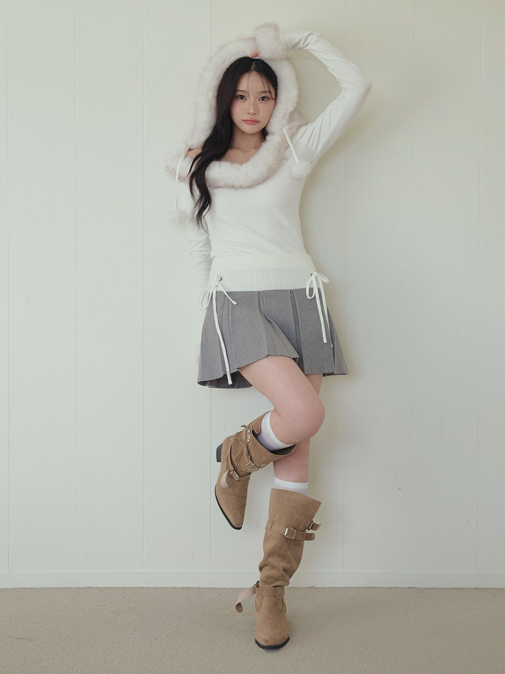 【BUBBLES】フードファーオフショルトップス