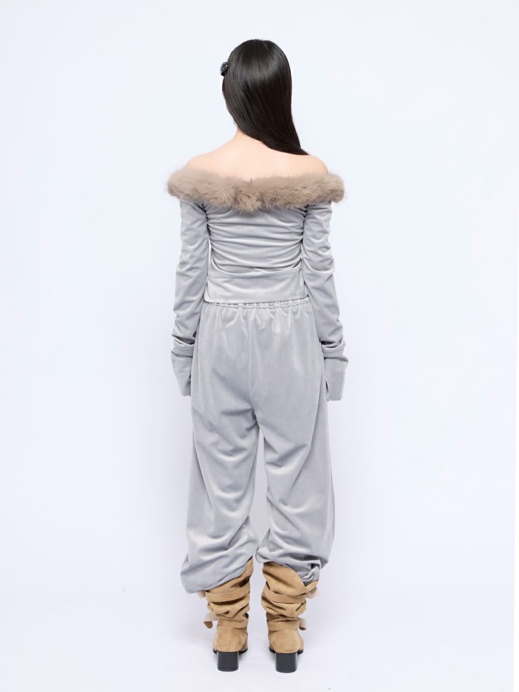 【BUBBLES】ベルベットファーオフショルトップス