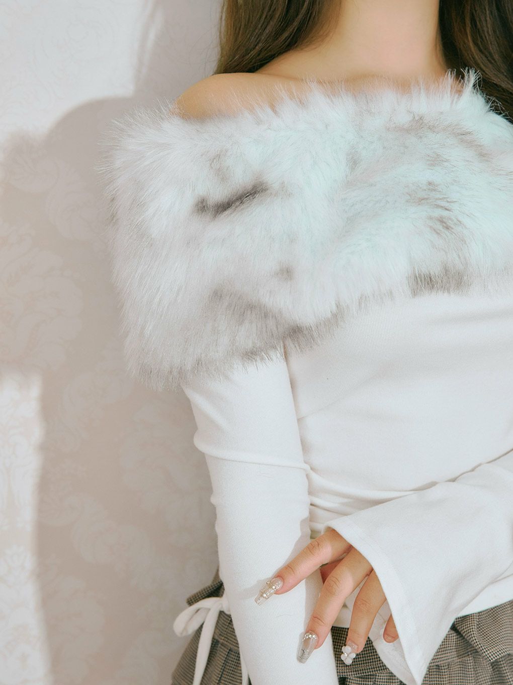 【BUBBLES】ファーオフショルトップス