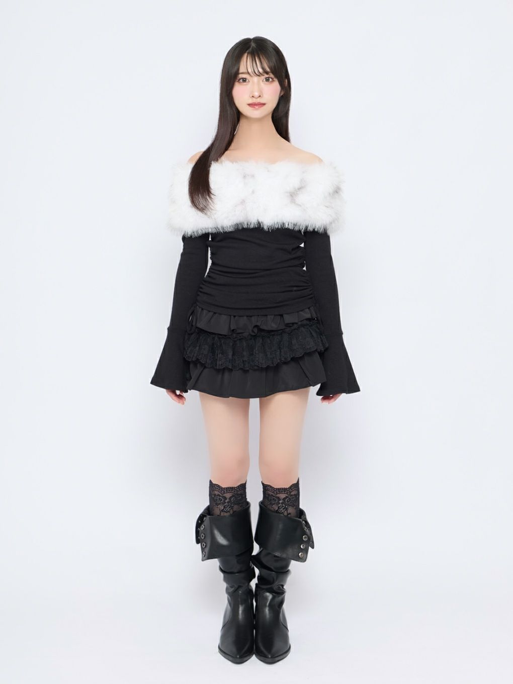 【BUBBLES】ファーオフショルトップス