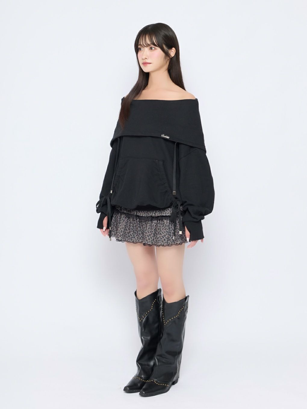 【BUBBLES】オフショルダーフーディートップス