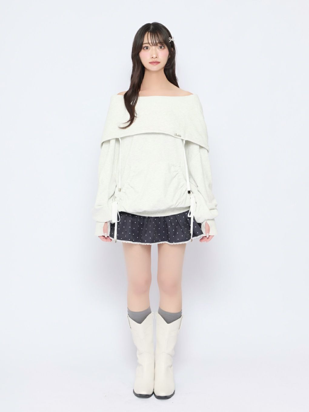 【BUBBLES】オフショルダーフーディートップス