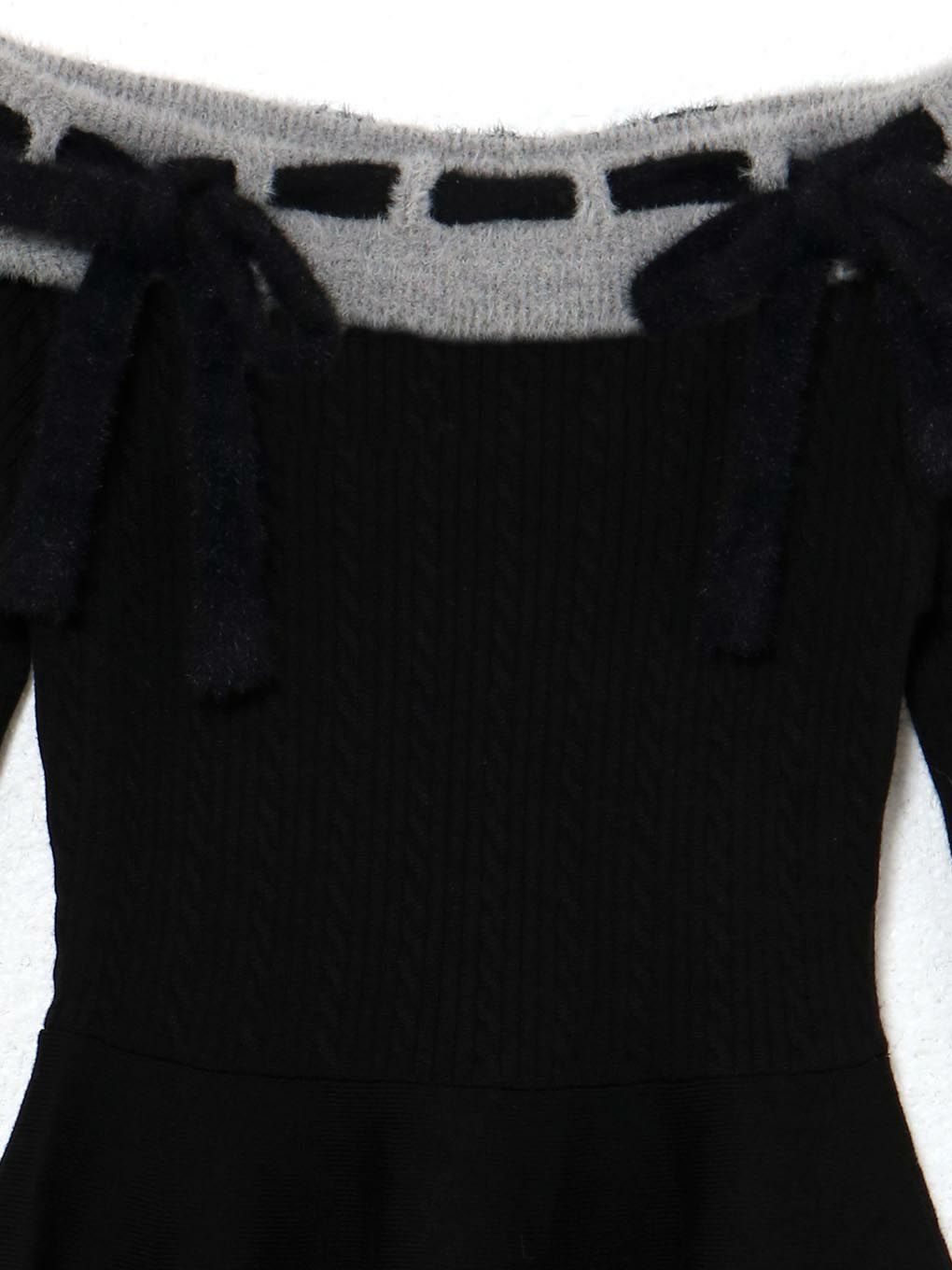 【BUBBLES】リボンオフショルワンピース