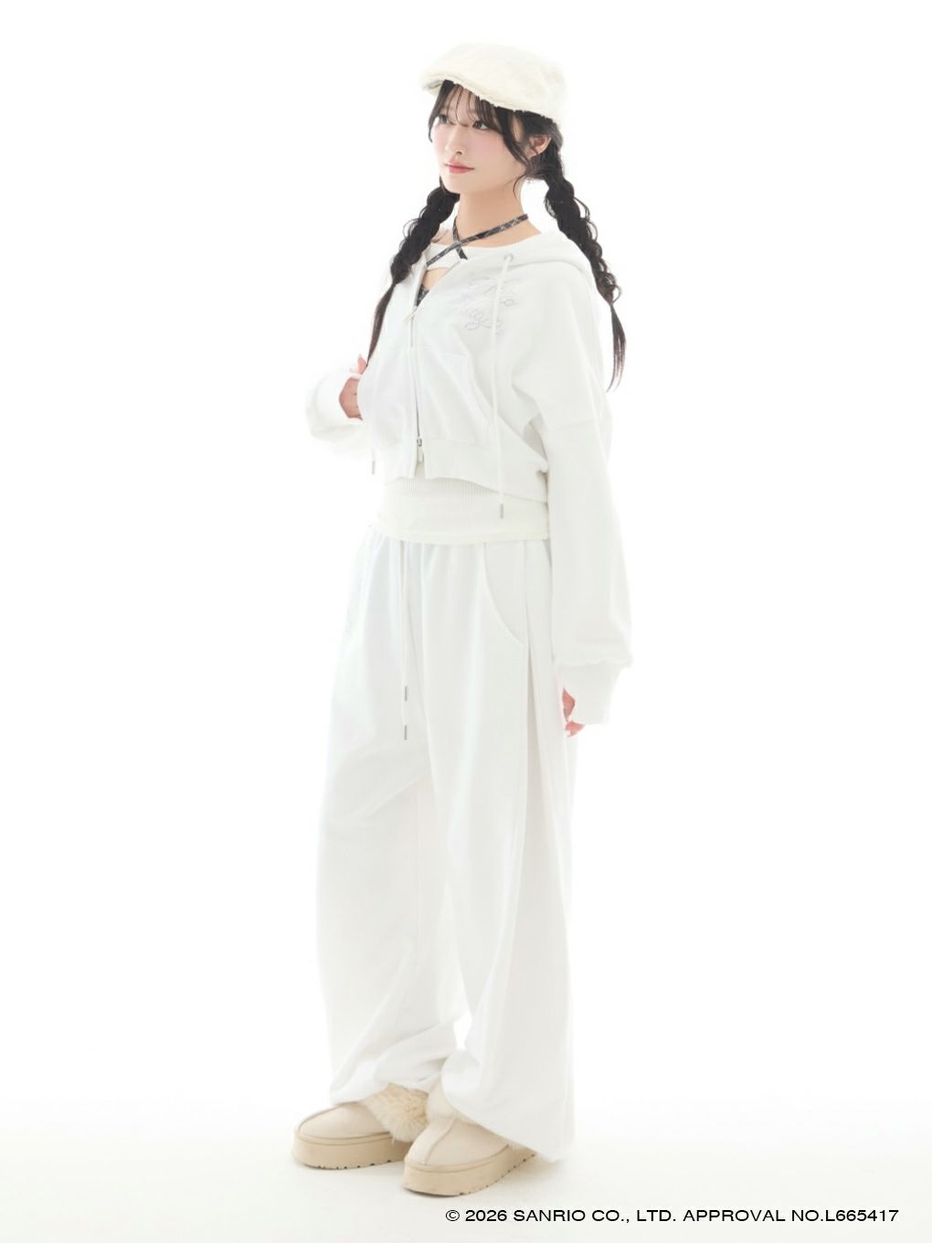 【BUBBLES】ハートビジュークロップドパーカー