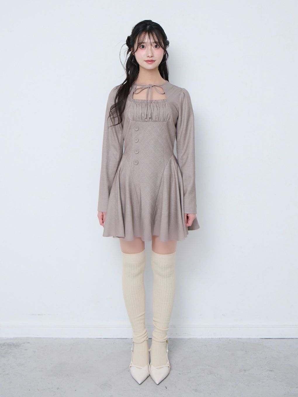 【BUBBLES】オープンネックフレアワンピース