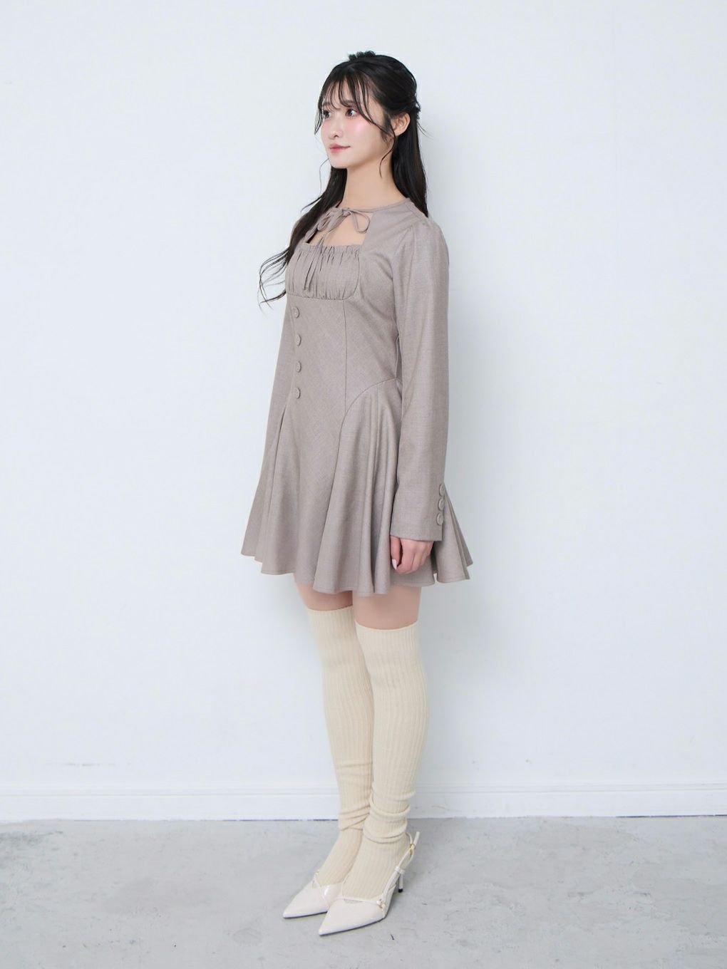 【BUBBLES】オープンネックフレアワンピース